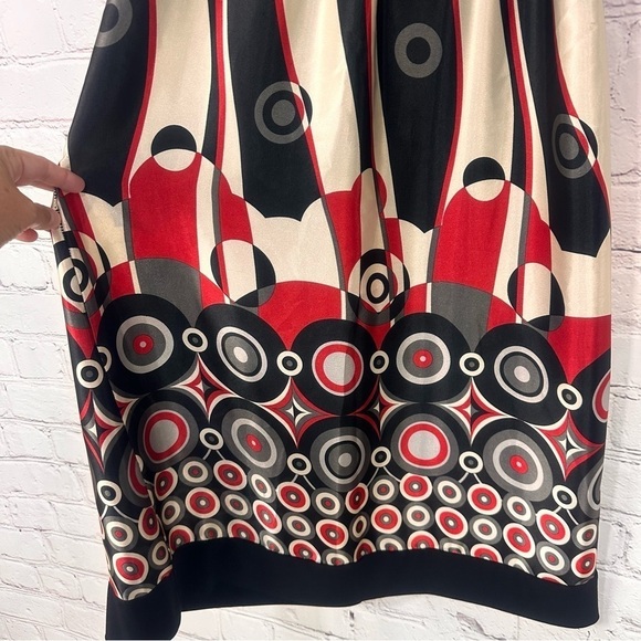 Issue Women’s sleeveless resort dress Vacation resort black white red silky - Picture 6 of 8